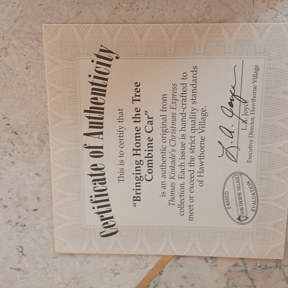 Thomas Kinkade Christmas express Hawthorne village,"bringing home the tree" - Picture 12 of 13